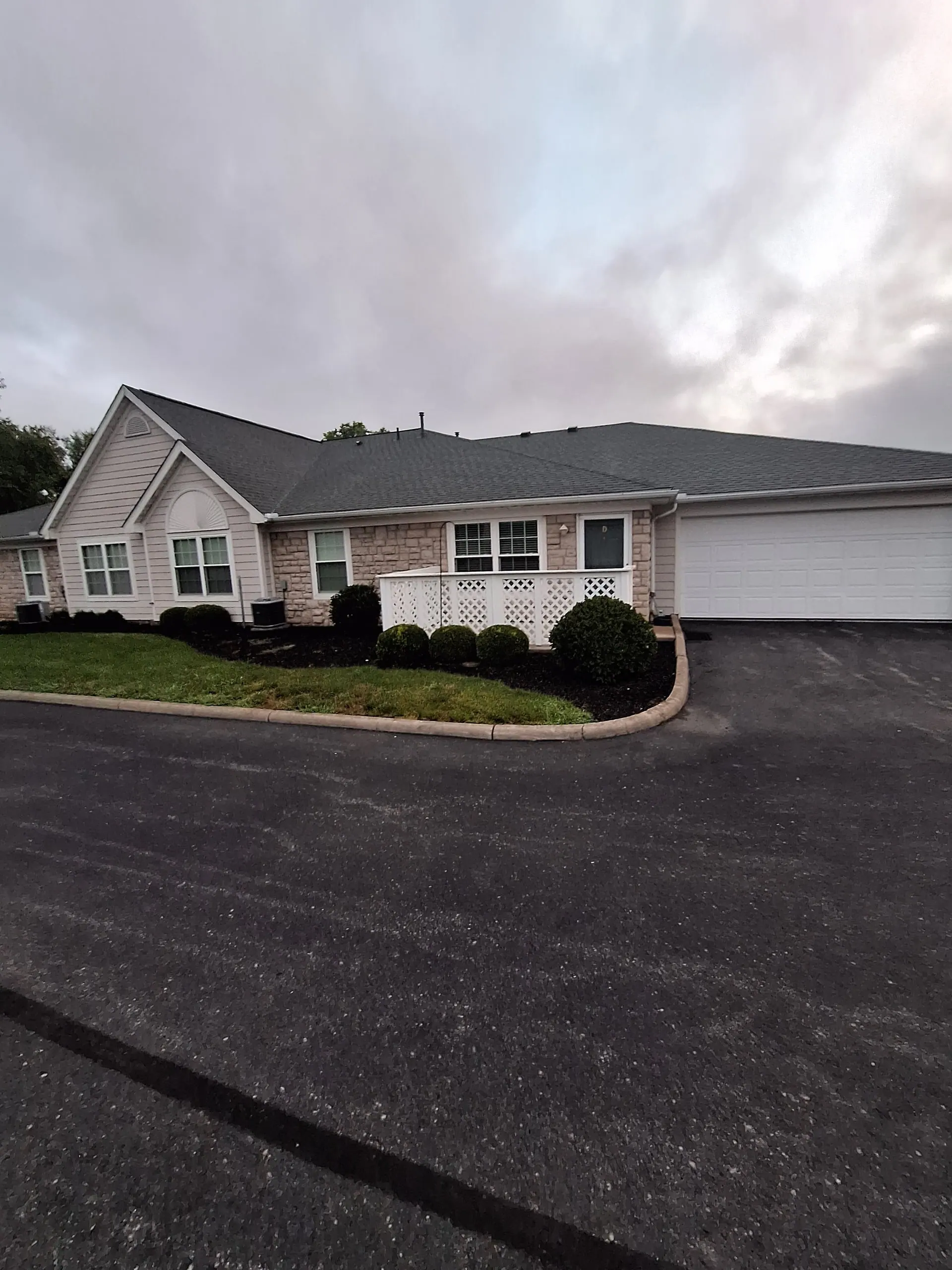 Home vinyl siding after painting